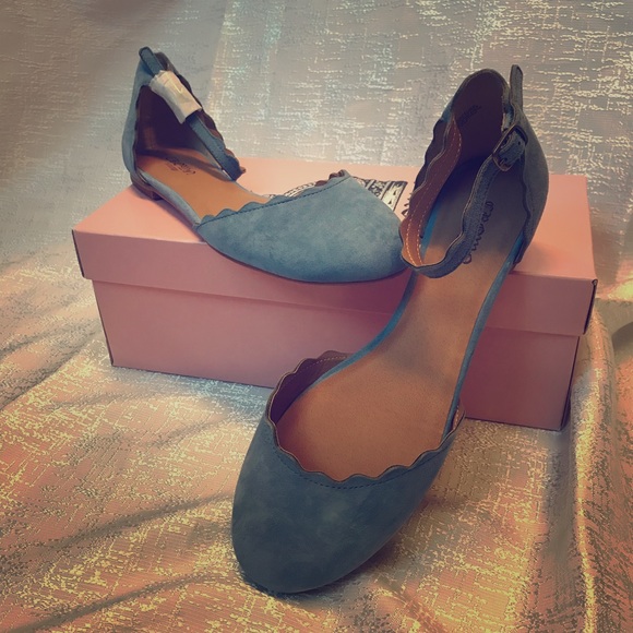 crown vintage Shoes - Crown Vintage suede blue flats SZ 7.5 NBW